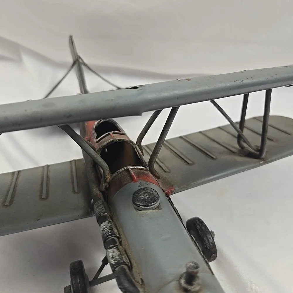 Biplane‎ Gray And Red 12